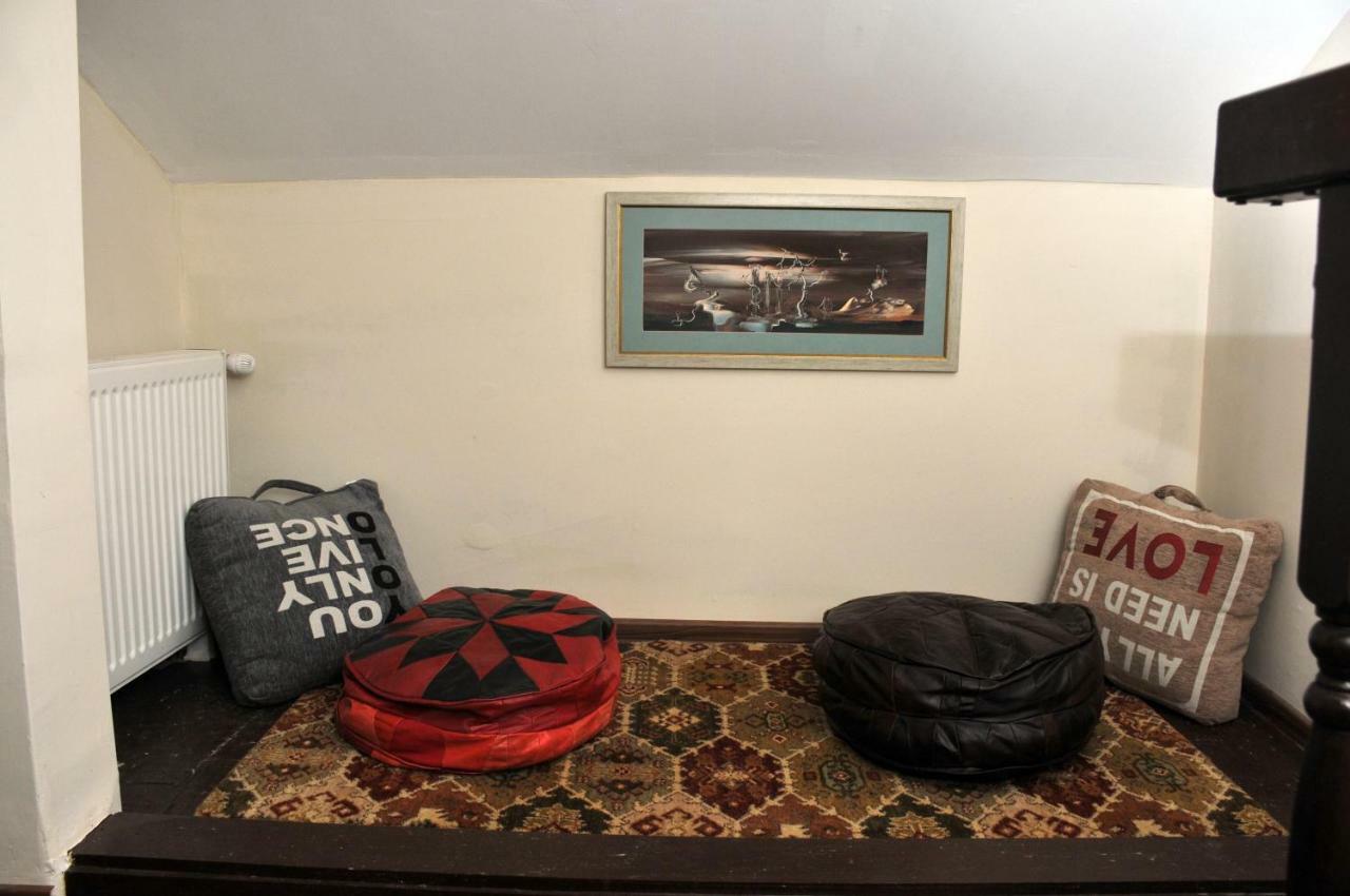 Motor House Unirii Pensiune Bucureşti