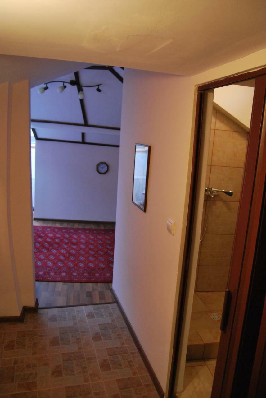 Motor House Unirii Pensiune Bucureşti