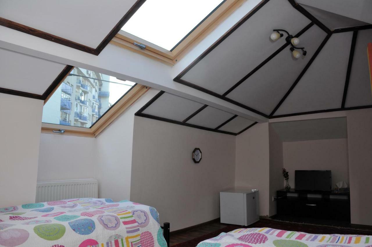 Motor House Unirii 3* Bucureşti