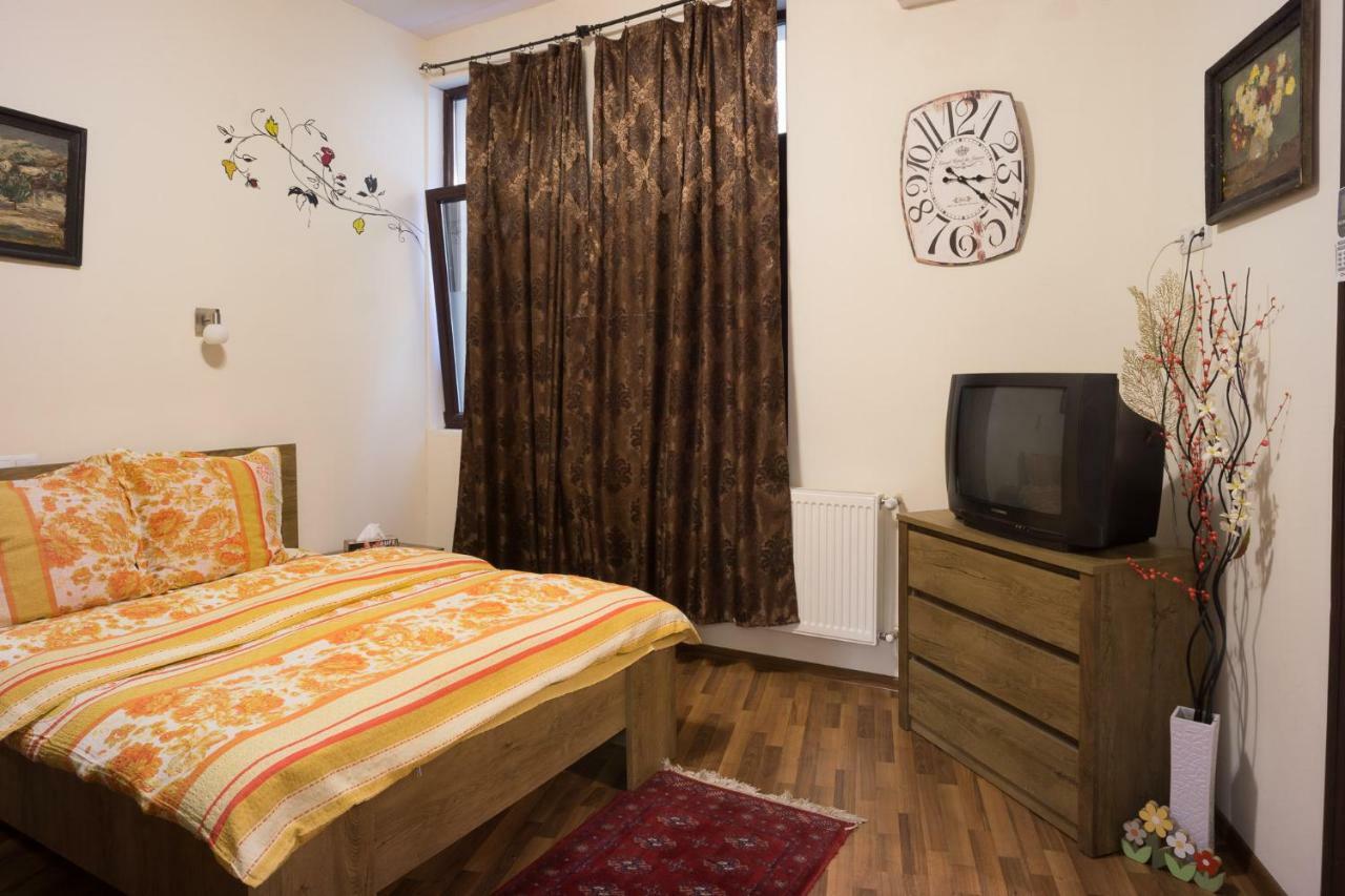 Motor House Unirii Pensiune Bucureşti