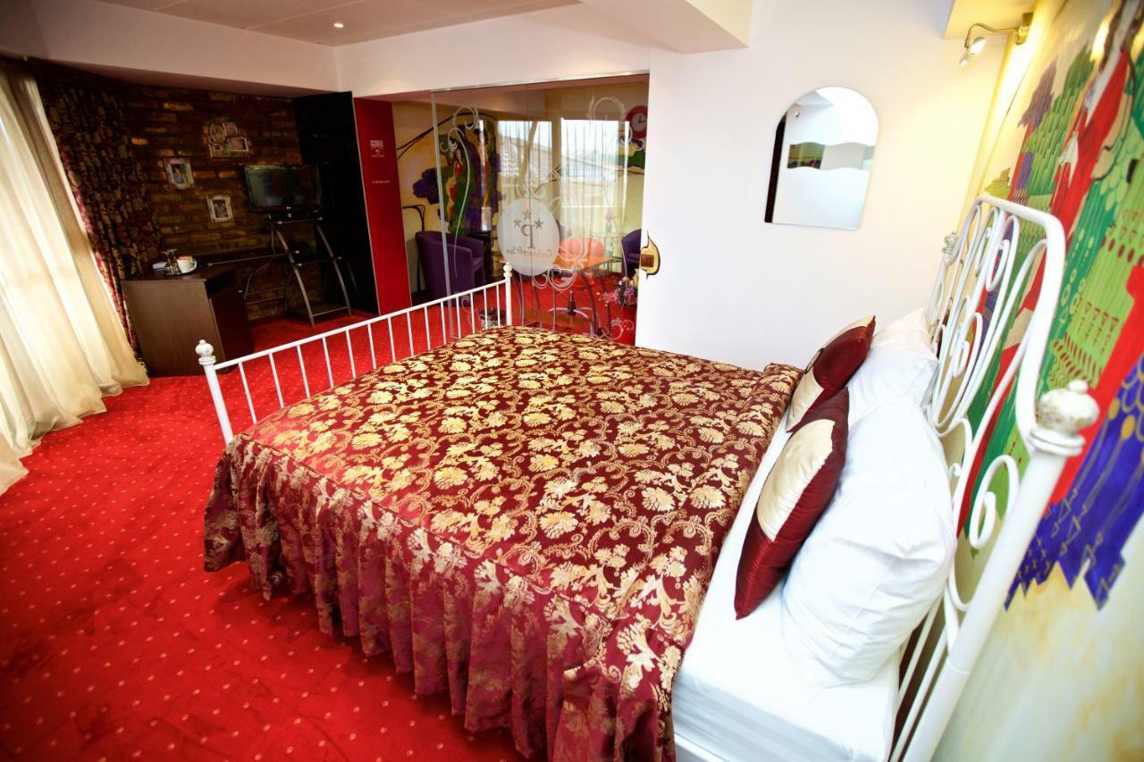 Grand Pier Boutique 4 Stars Villa, Art Museum Deluxe Rooms,best Break From 59 Eur Per Night With Free Italian Breakfast For Minim 4 Nights * Bucareste