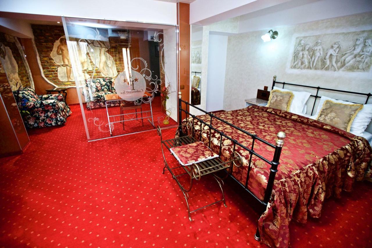 Grand Pier Boutique 4 Stars Villa, Art Museum Deluxe Rooms,best Break From 59 Eur Per Night With Free Italian Breakfast For Minim 4 Nights Bucareste