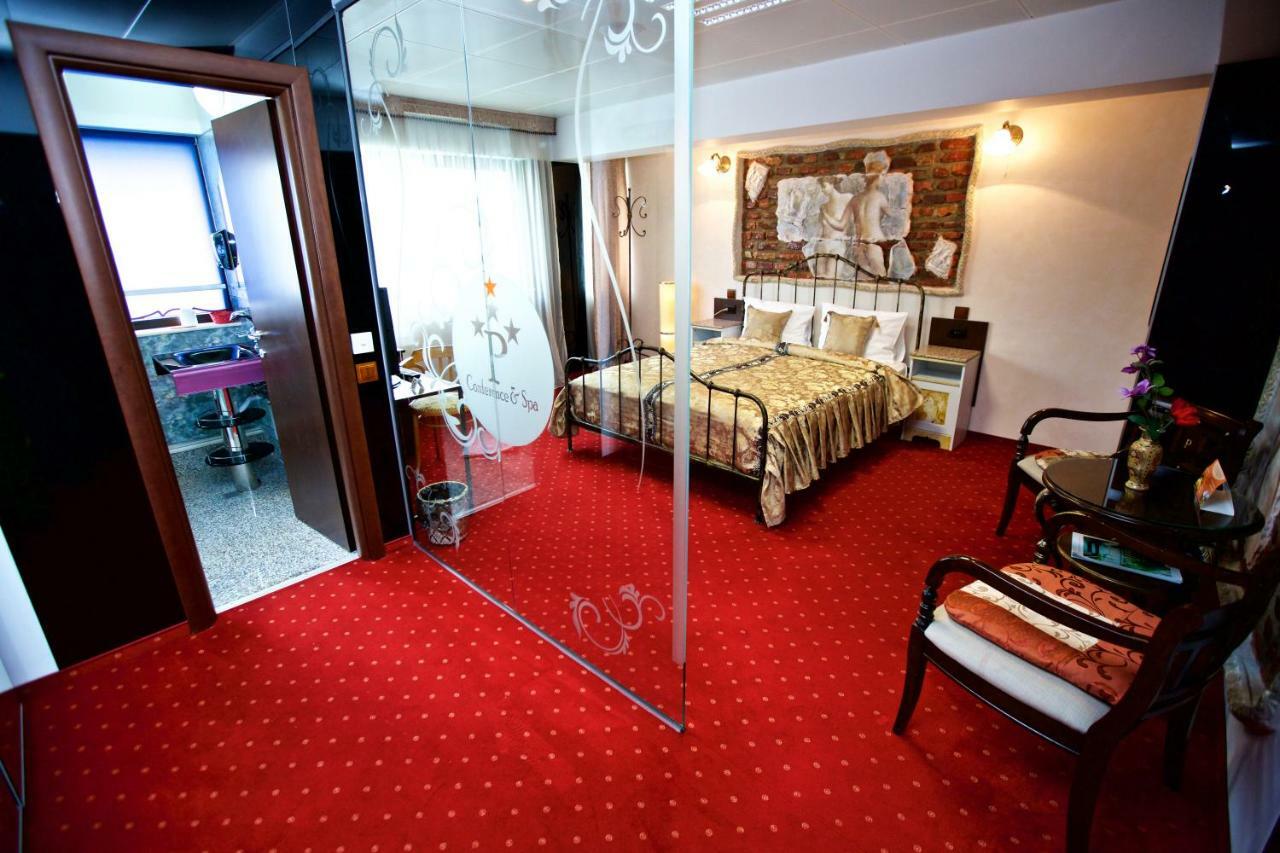 Grand Pier Boutique 4 Stars Villa, Art Museum Deluxe Rooms,best Break From 59 Eur Per Night With Free Italian Breakfast For Minim 4 Nights Pousada *