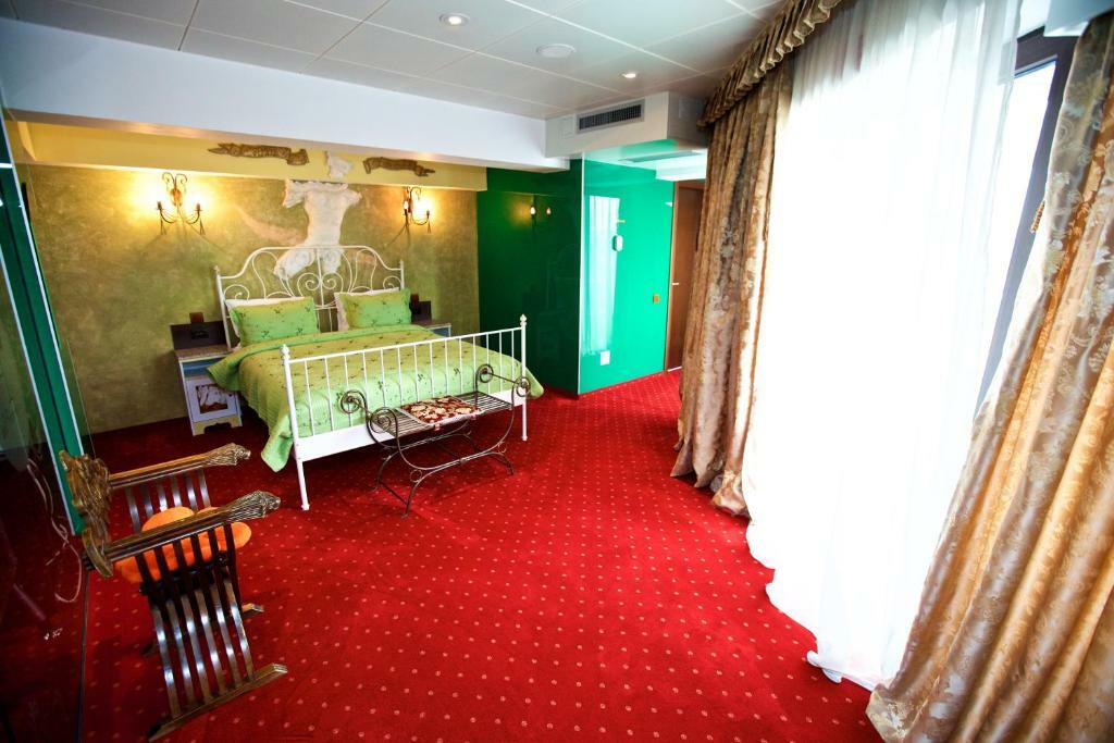 Grand Pier Boutique 4 Stars Villa, Art Museum Deluxe Rooms,best Break From 59 Eur Per Night With Free Italian Breakfast For Minim 4 Nights Pousada *
