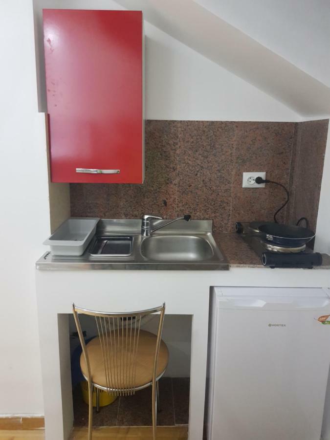 Apartamento Cheap Accommodation Student Type Bucareste