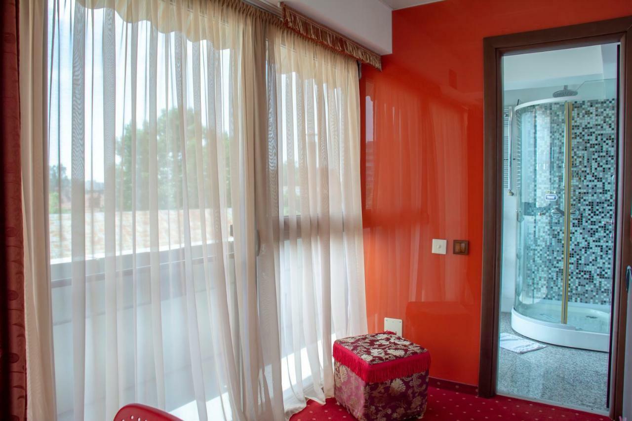 Pousada Grand Pier Boutique 4 Stars Villa, Art Museum Deluxe Rooms,best Break From 59 Eur Per Night With Free Italian Breakfast For Minim 4 Nights