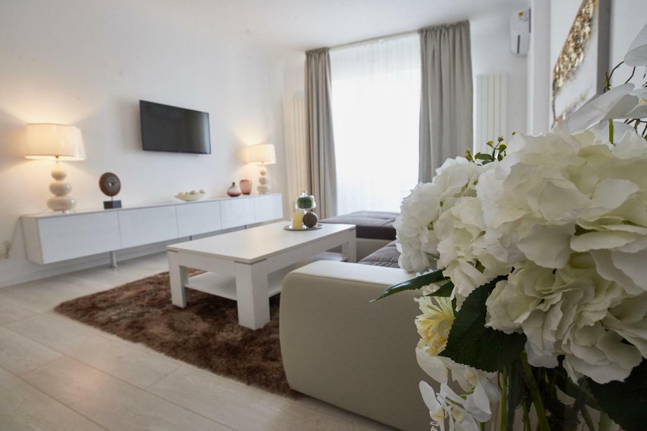 Metropole Old Town * Bucureşti