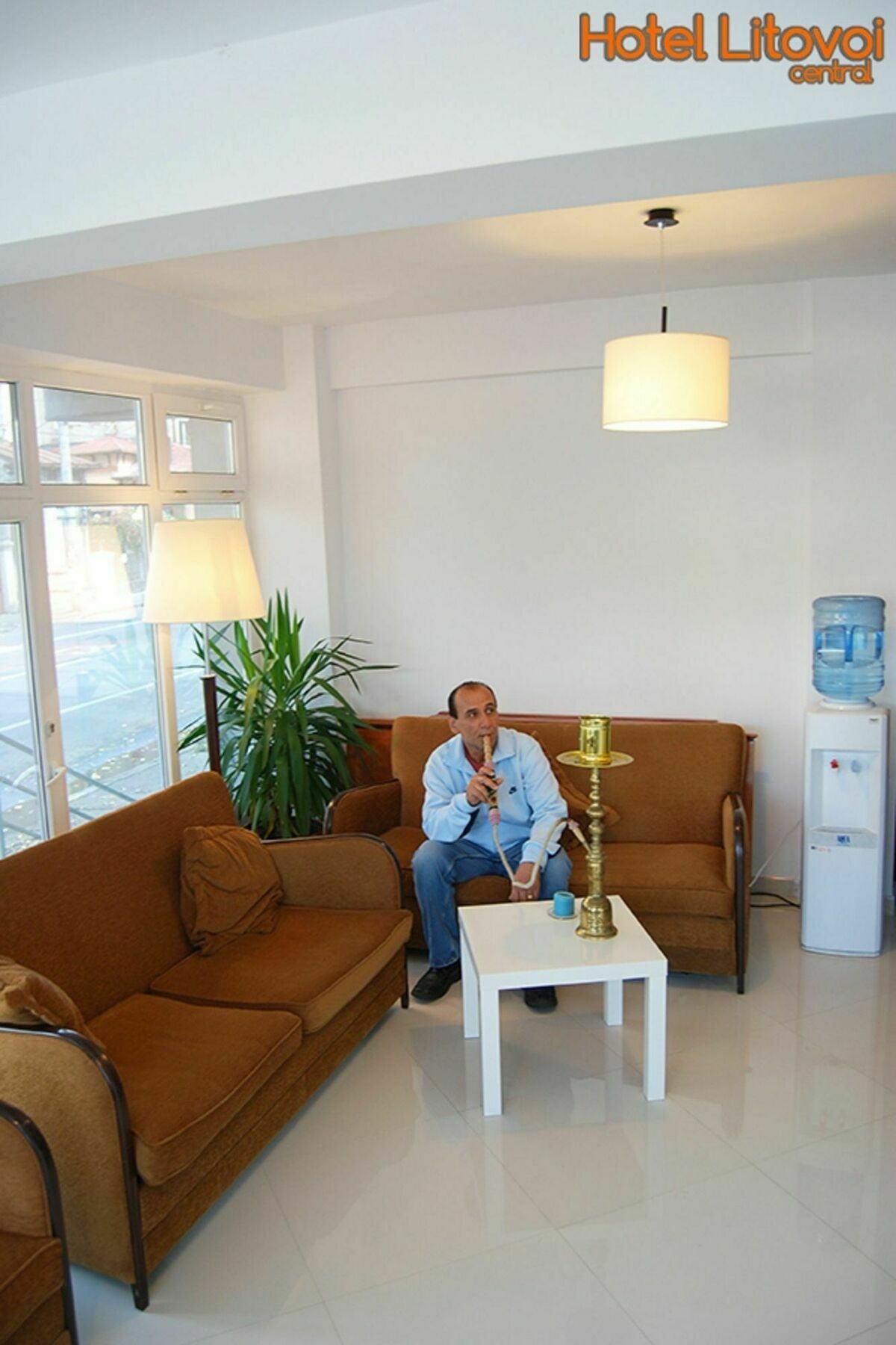 Litovoi Hostel *