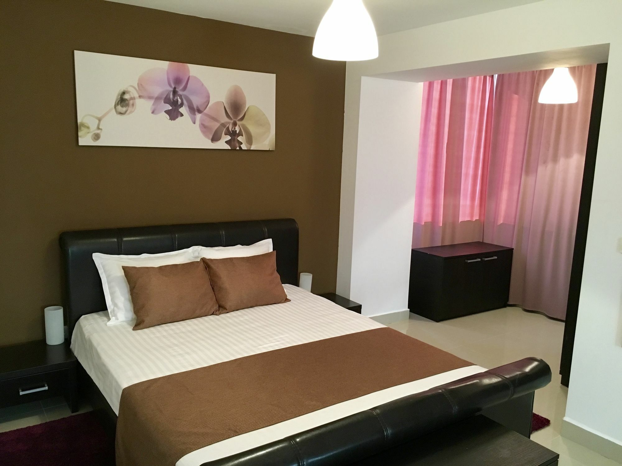 Elysium Aparthotel 3*