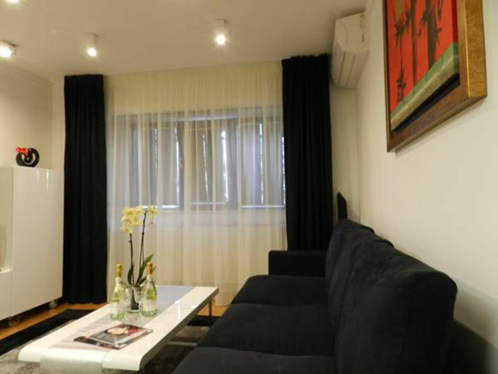 Apartment Mihail Cioranu *