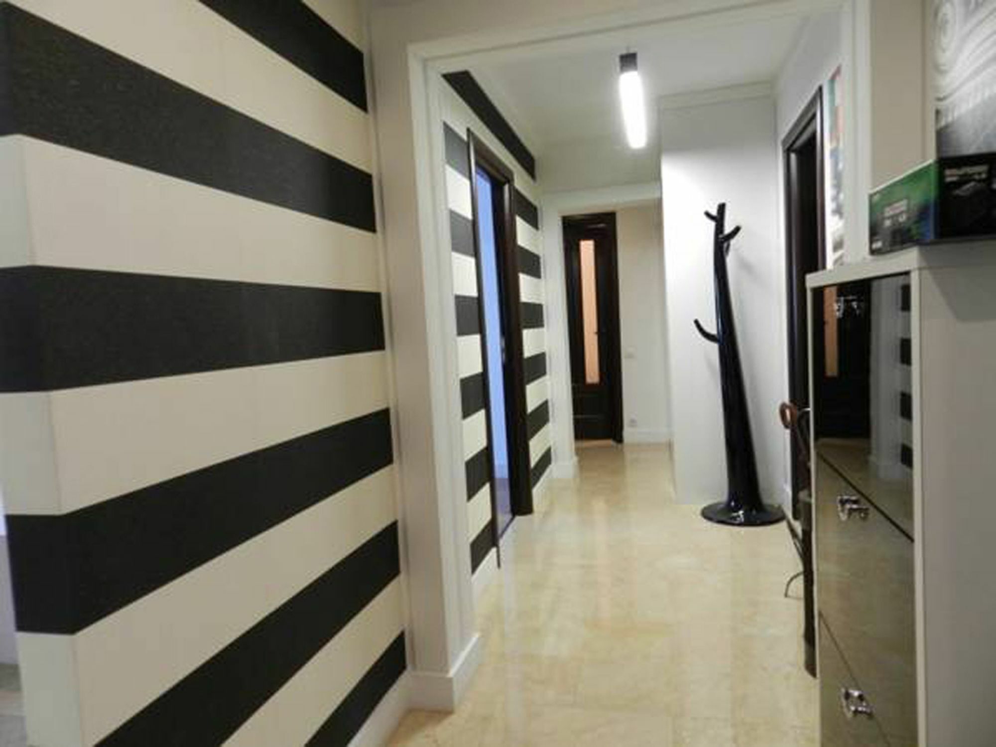 Mihail Cioranu Apartment *