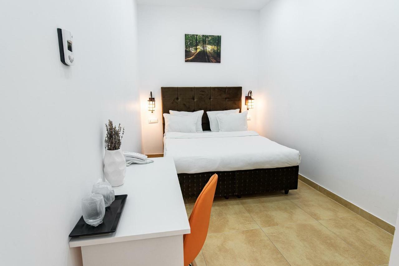 Poet Palace Hotel 4*