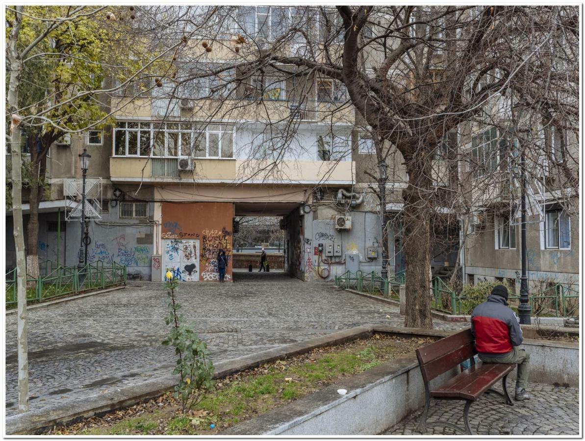 Apartament Spacious, Lovely, Bright In The Old Town Bucureşti