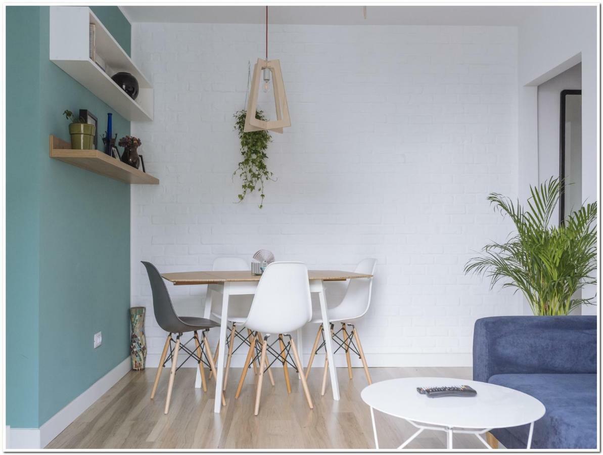 Spacious, Lovely, Bright In The Old Town Apartament