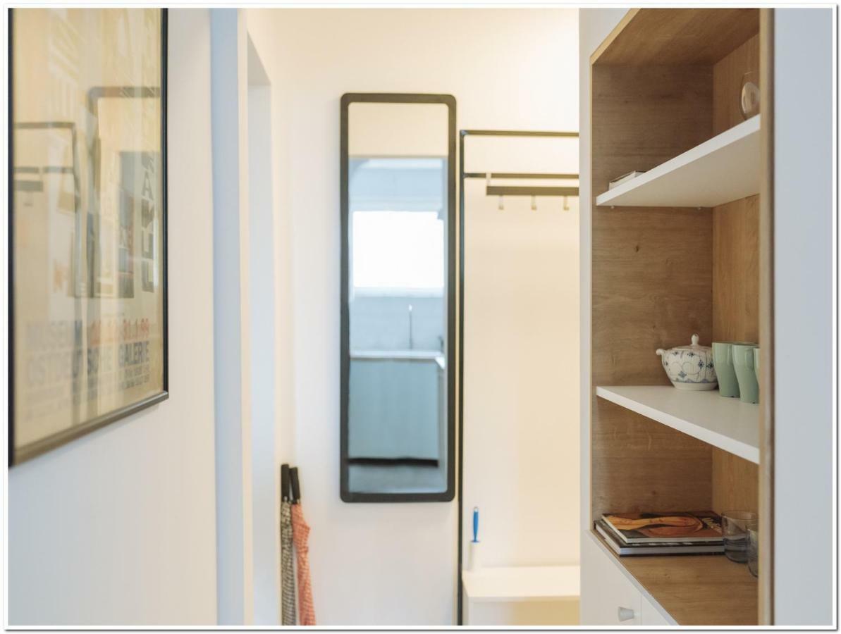 Spacious, Lovely, Bright In The Old Town Apartament
