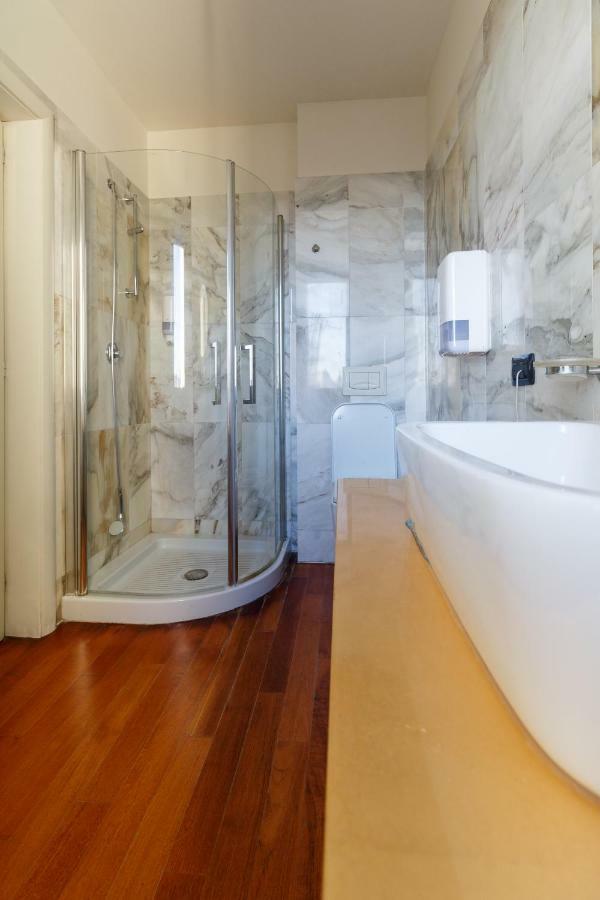Center Premium Apartment Bucharest