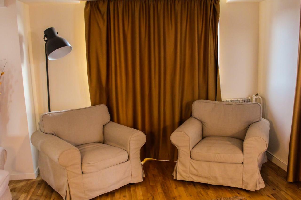 Panoramic View - Old Town Apartment *