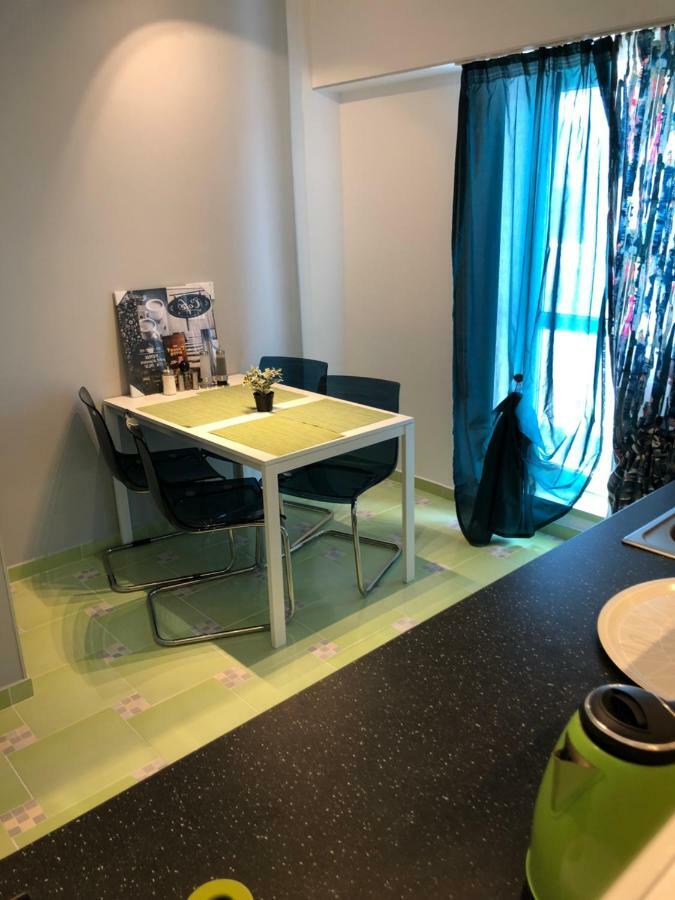 Green 6 Apartment