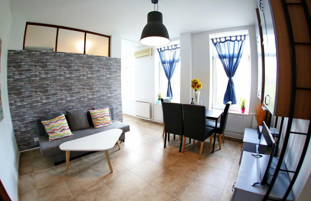 Color Blanari Street Apartment