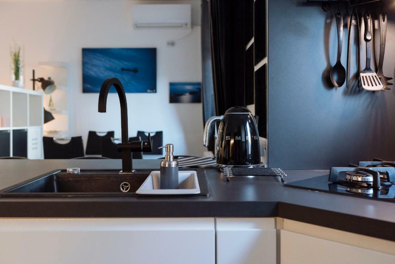Apartamento Luxury Flat 8 Near Metro Bucareste