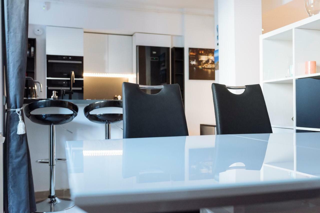 Luxury Flat 8 Near Metro *