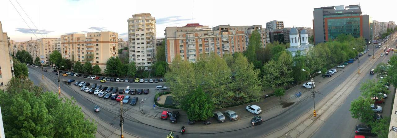 Green 6 Apartment *