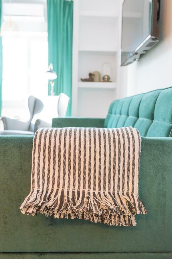 Brezoianu Spacious Flat Apartment Bucharest