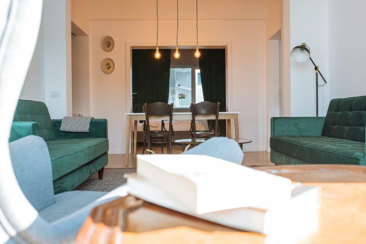Apartment Brezoianu Spacious Flat Bucharest