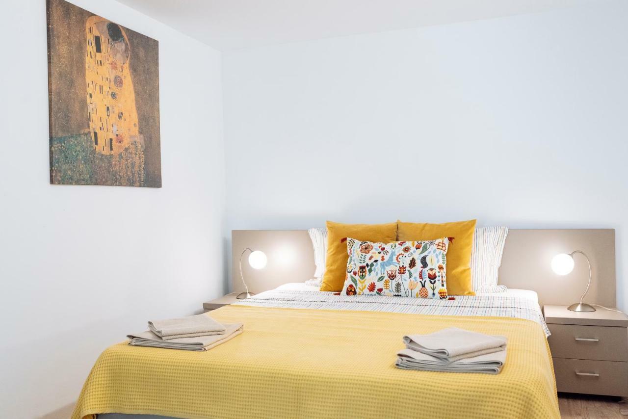 Lovely House And Courtyard In Center Apartamento Bucareste