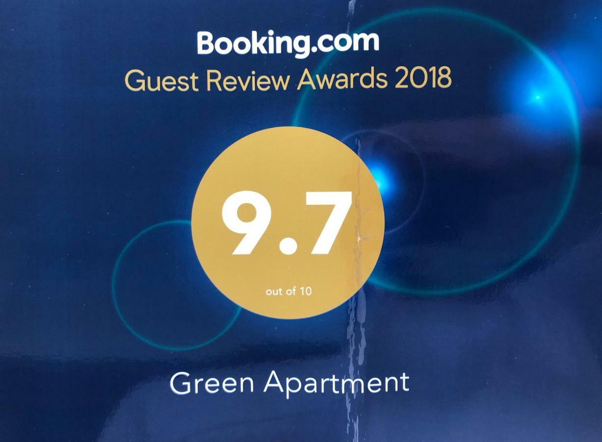 Green 6 *
