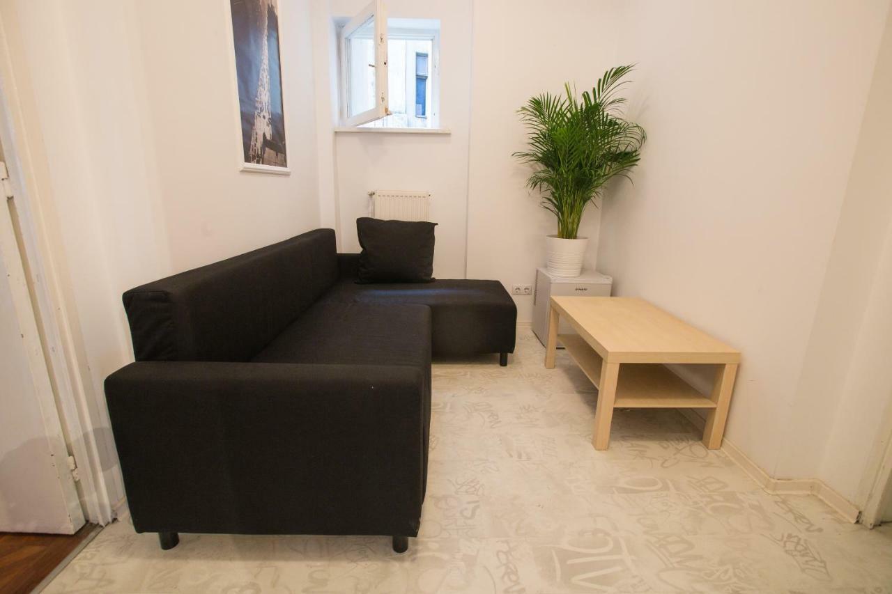 Apartment Color Nicolae Tonitza St *