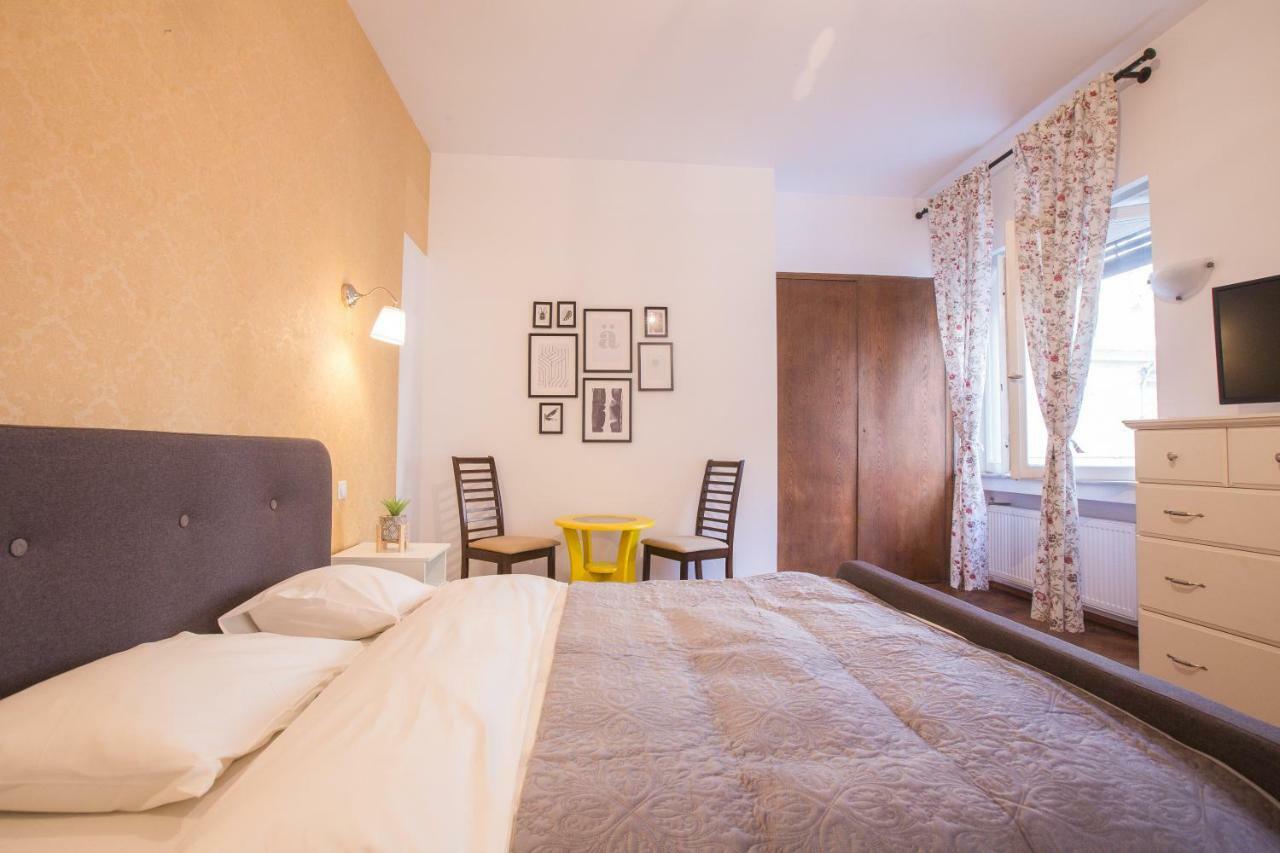 Color Nicolae Tonitza St Apartment