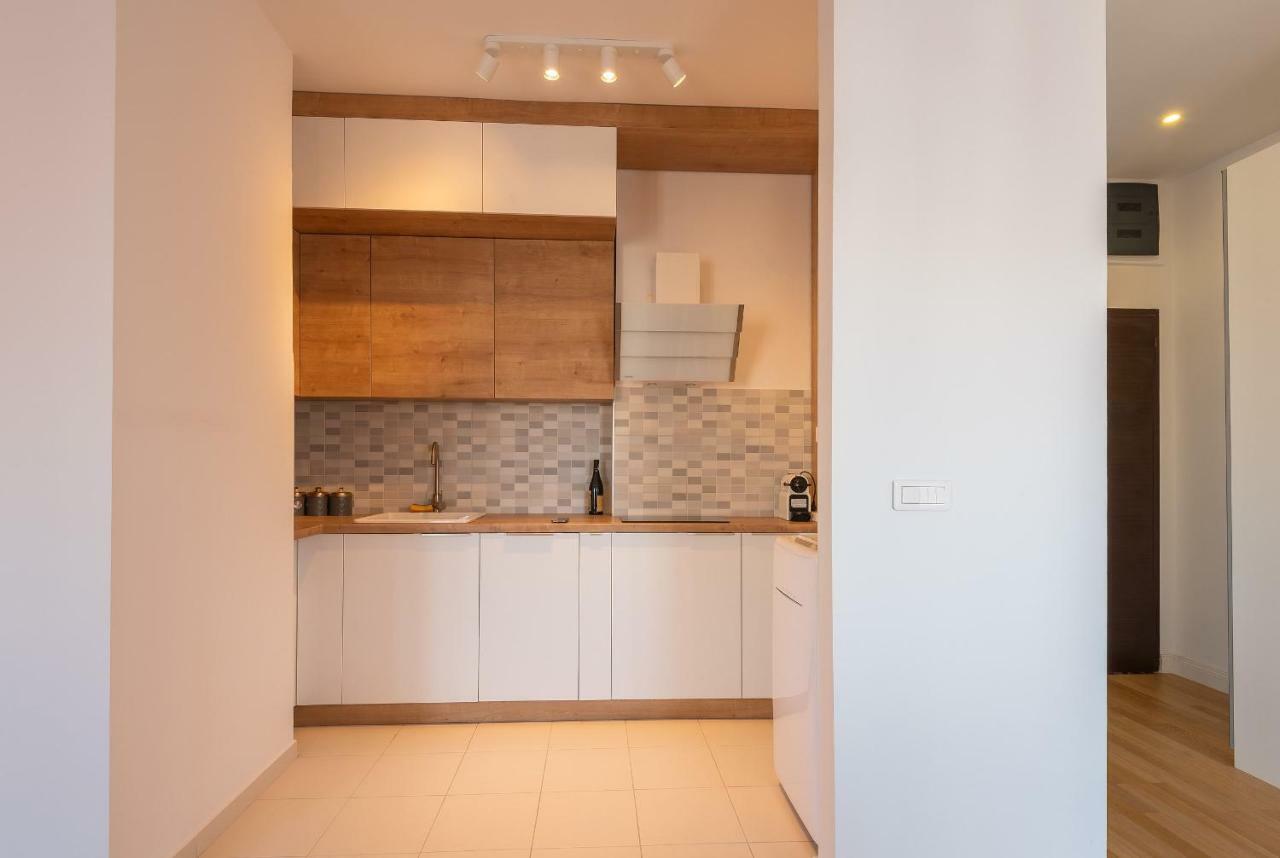 Central Apartment * Bucharest