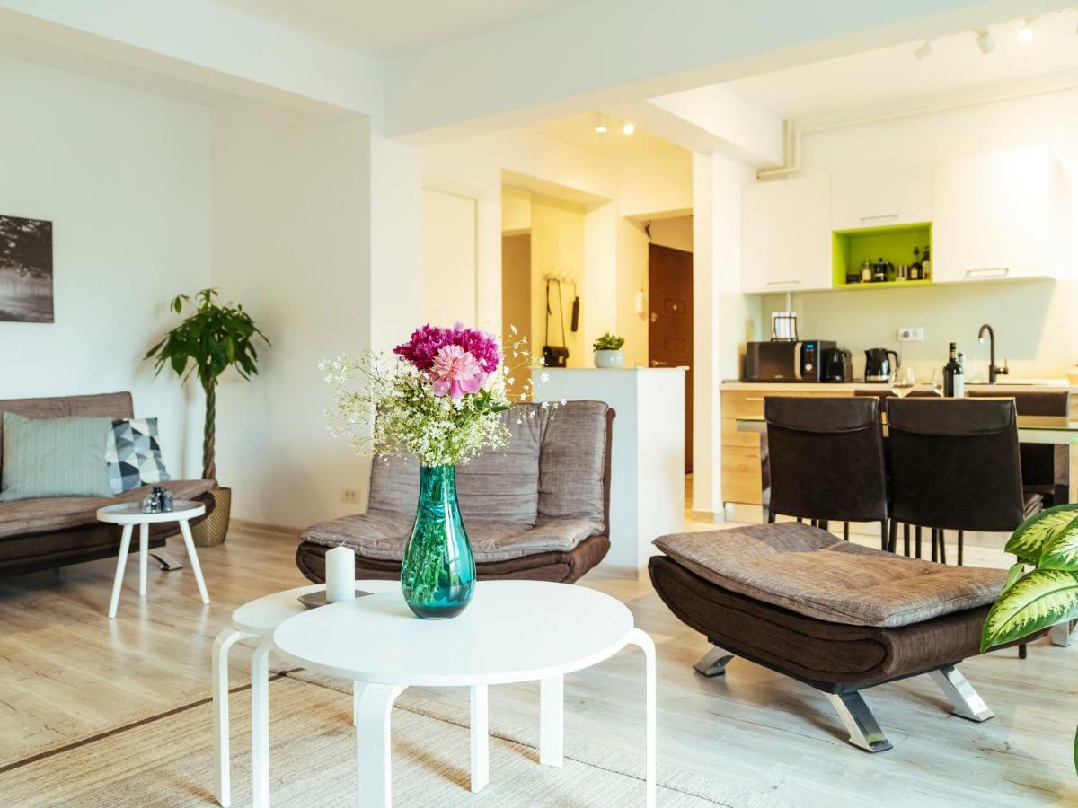 Bright And Spacious Apartment- Piata Amzei * Bucareste