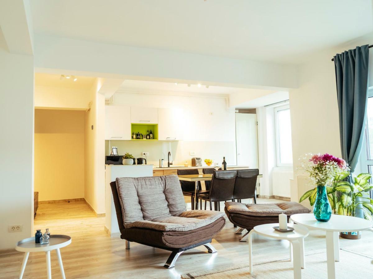 Bright And Spacious Apartment- Piata Amzei Apartamento *