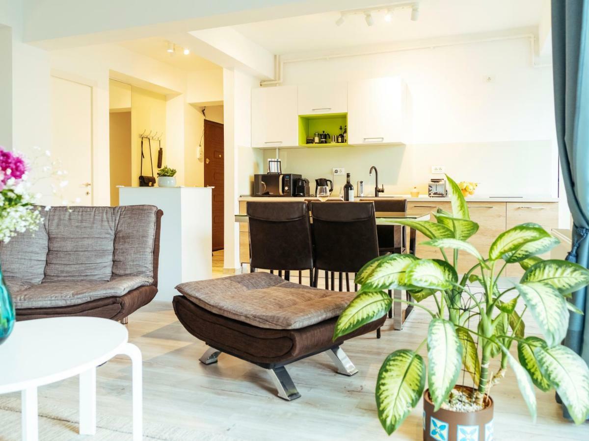 Bright And Spacious Apartment- Piata Amzei * Bucareste