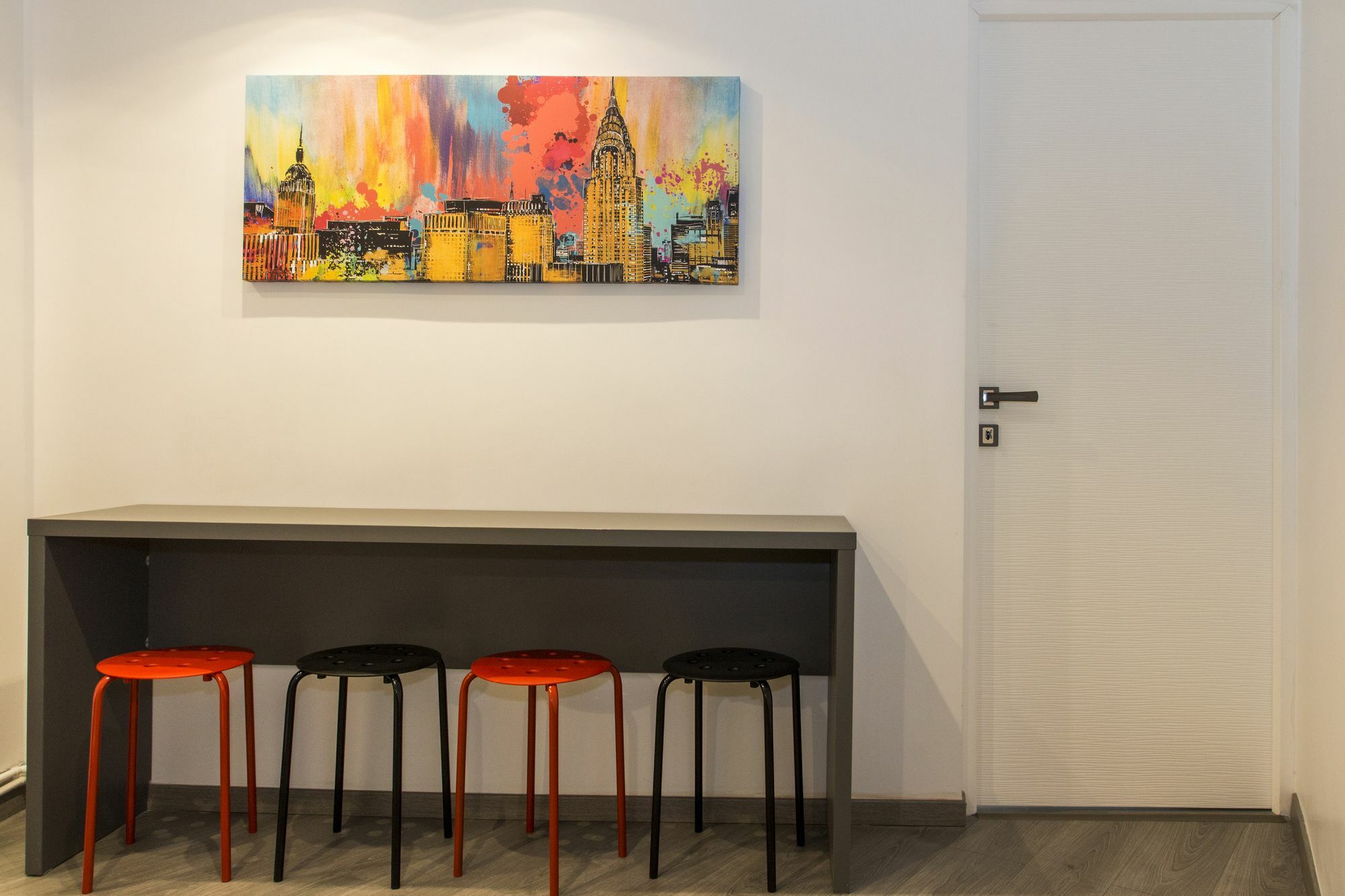 Apartment Redbed Self-catering Bucharest