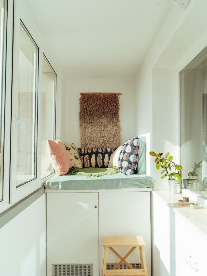Parklake Design - Fabulous View - Netflix Apartment Bucharest