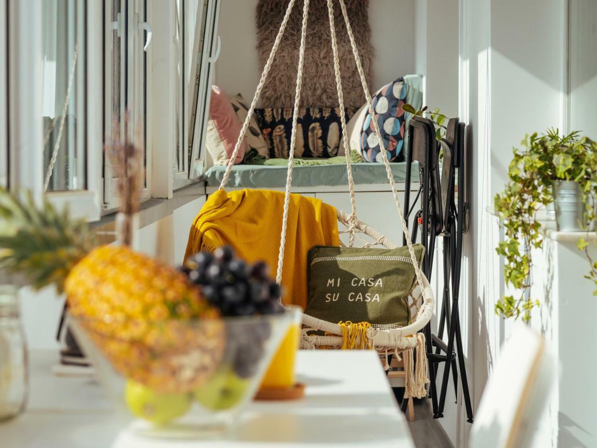 Apartment Parklake Design - Fabulous View - Netflix Bucharest