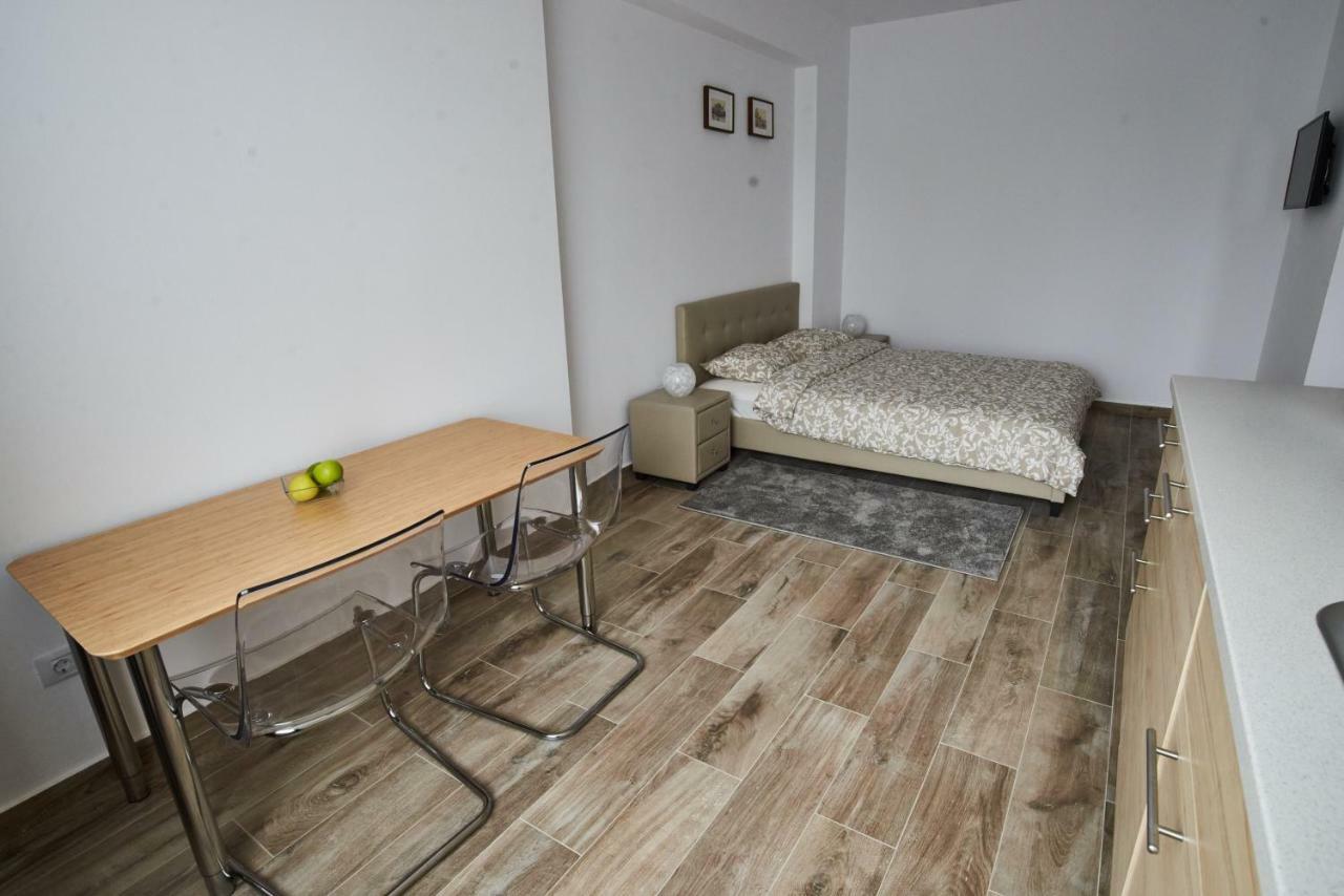 At Apartment Bucharest