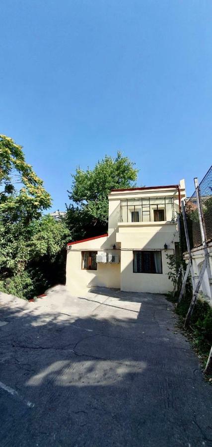 Cismigiu Grand * Bucureşti