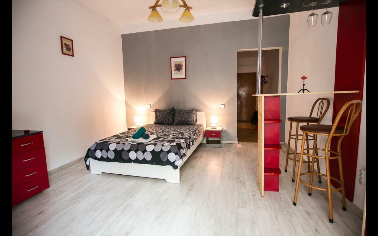 Cismigiu Garden Studio * Bucharest