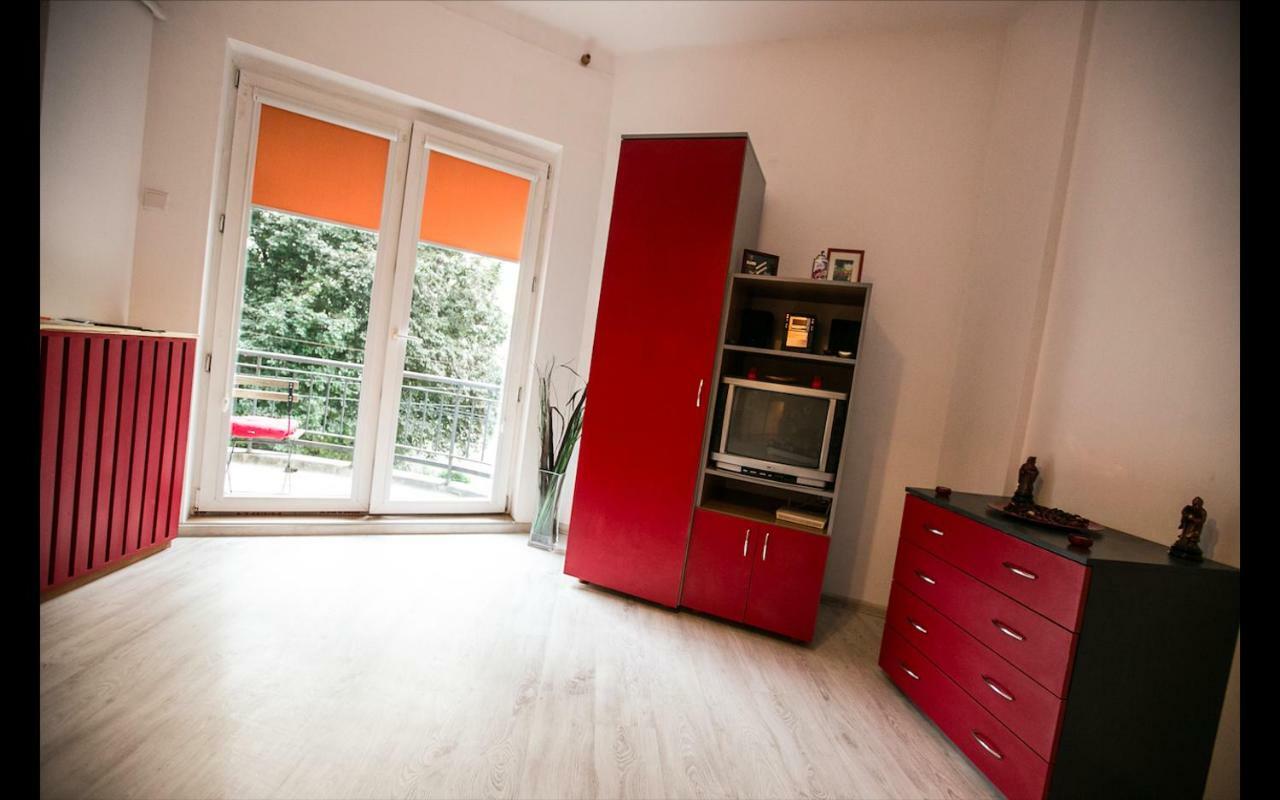 Cismigiu Garden Studio Apartment *