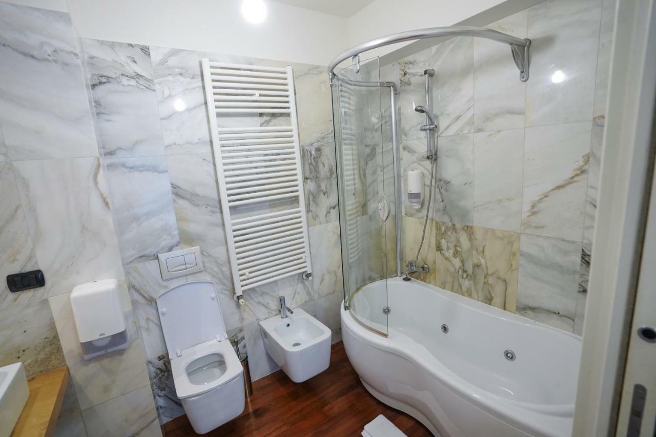 Apartment Center Premium *