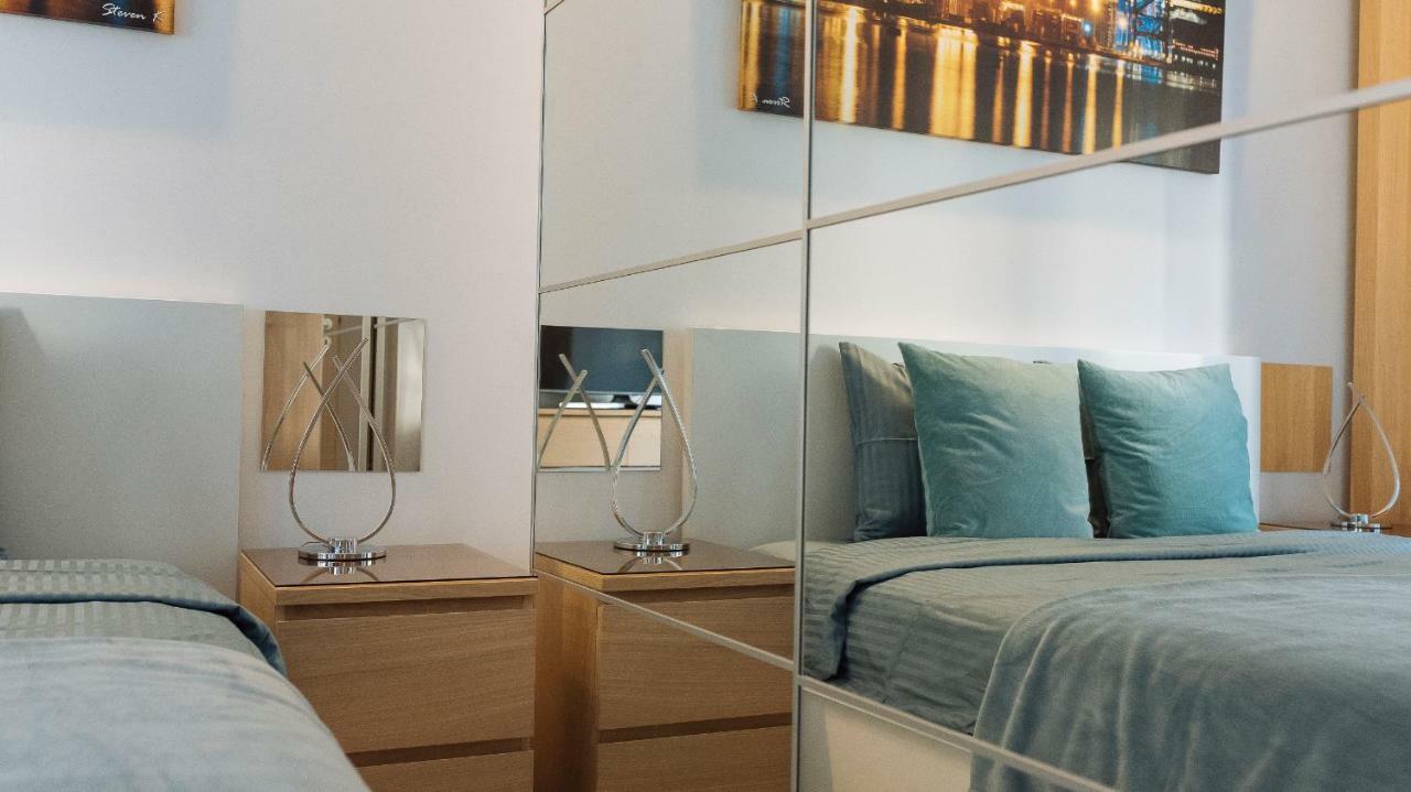 Luxury Flat 8 Near Metro * Bucareste