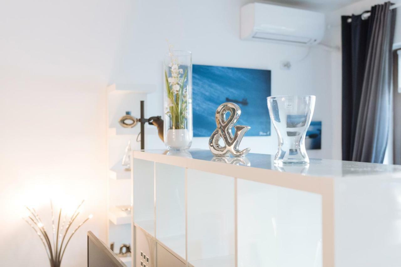 Apartamento Luxury Flat 8 Near Metro Bucareste