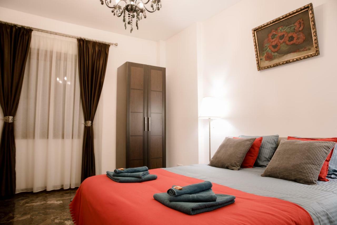 Sun Residences Intercontinental Apartament