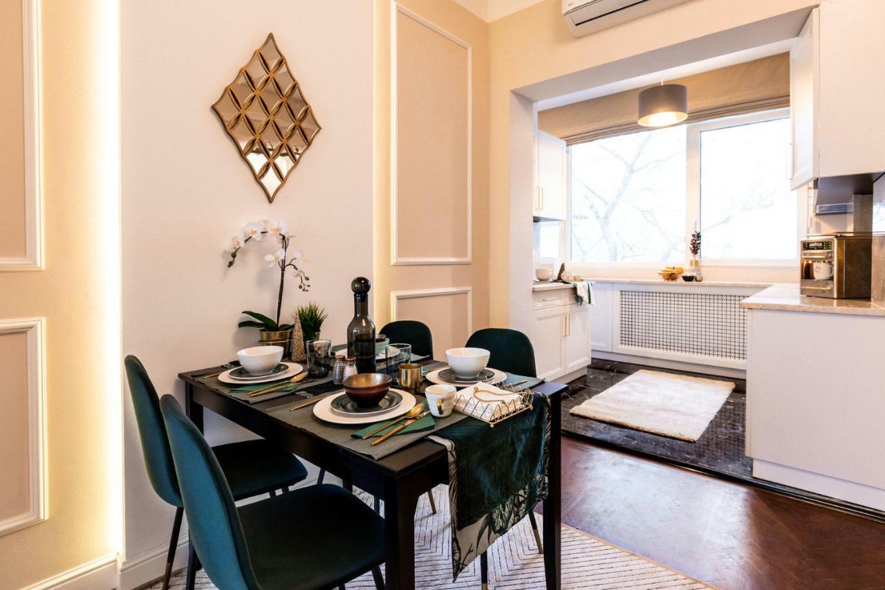Apartament Qult - Golden Nest