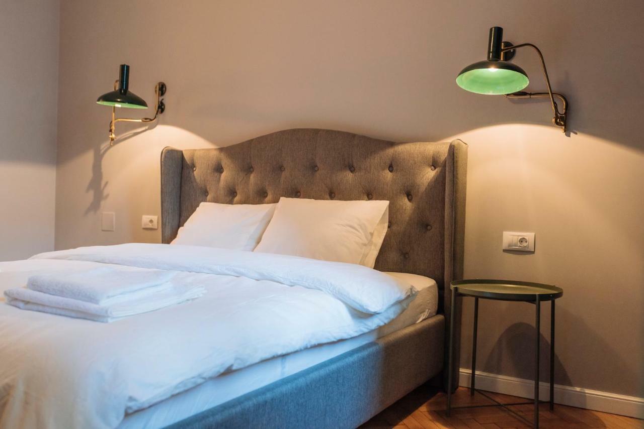 Apartment Brezoianu Spacious Flat Bucharest