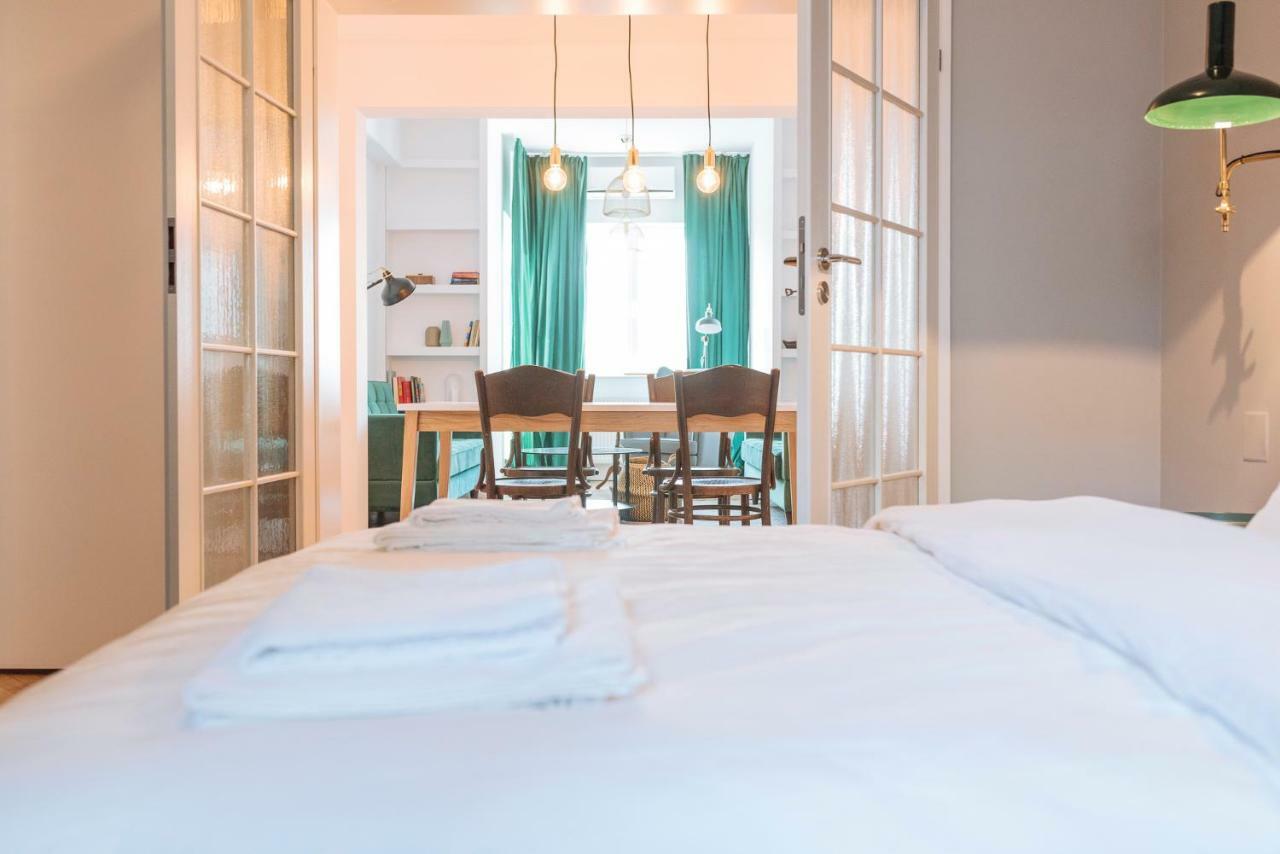 Brezoianu Spacious Flat *